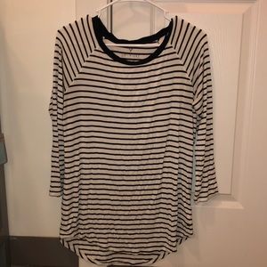 3/$20 ❤️ American Eagle Soft & Sexy Long Sleeve